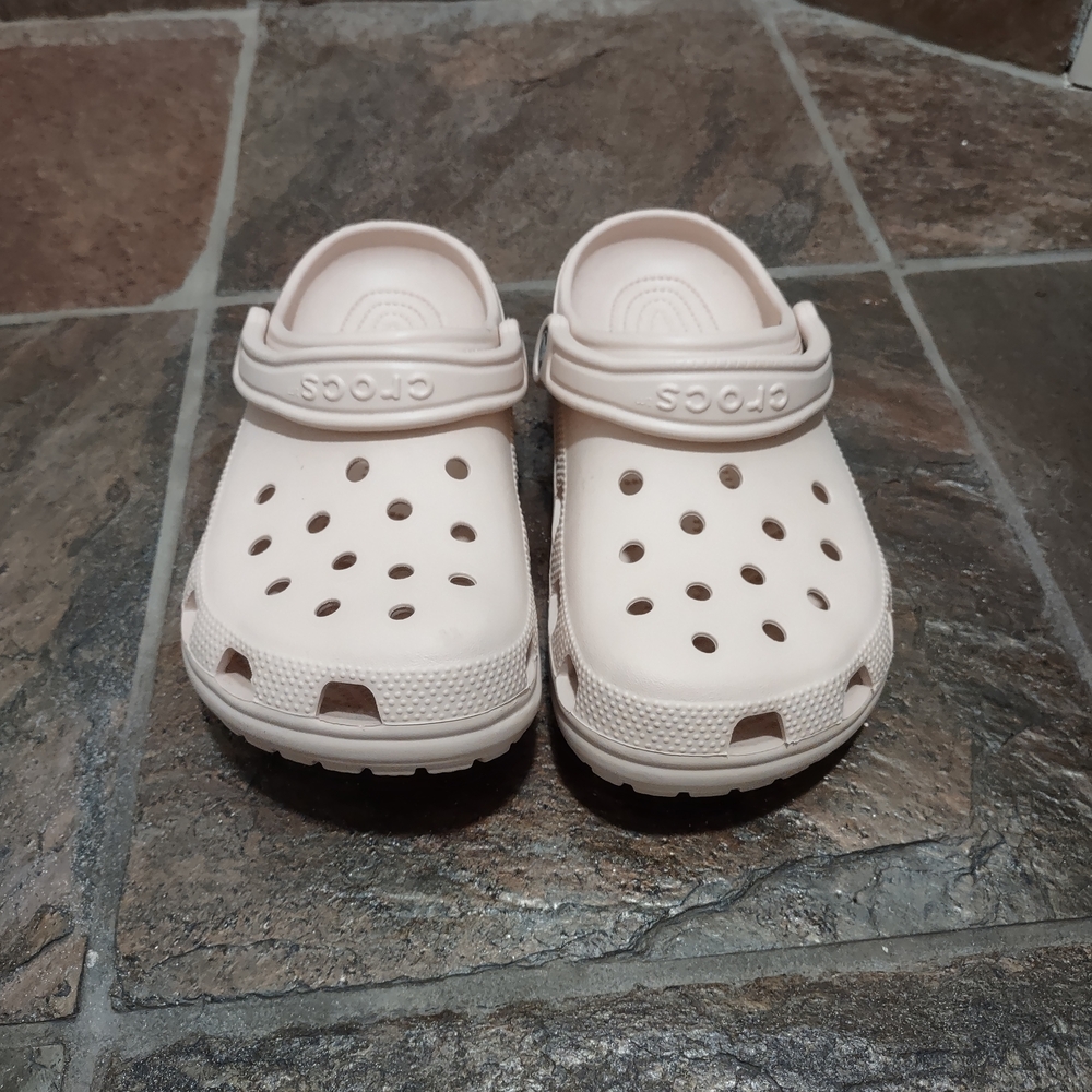 CROCS Kids Classic Clog in Pale Pink